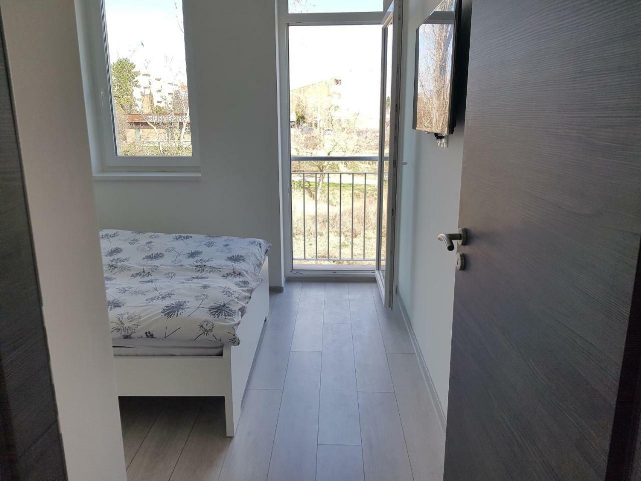 Lakefive Apartments Balatonfuered Eksteriør billede