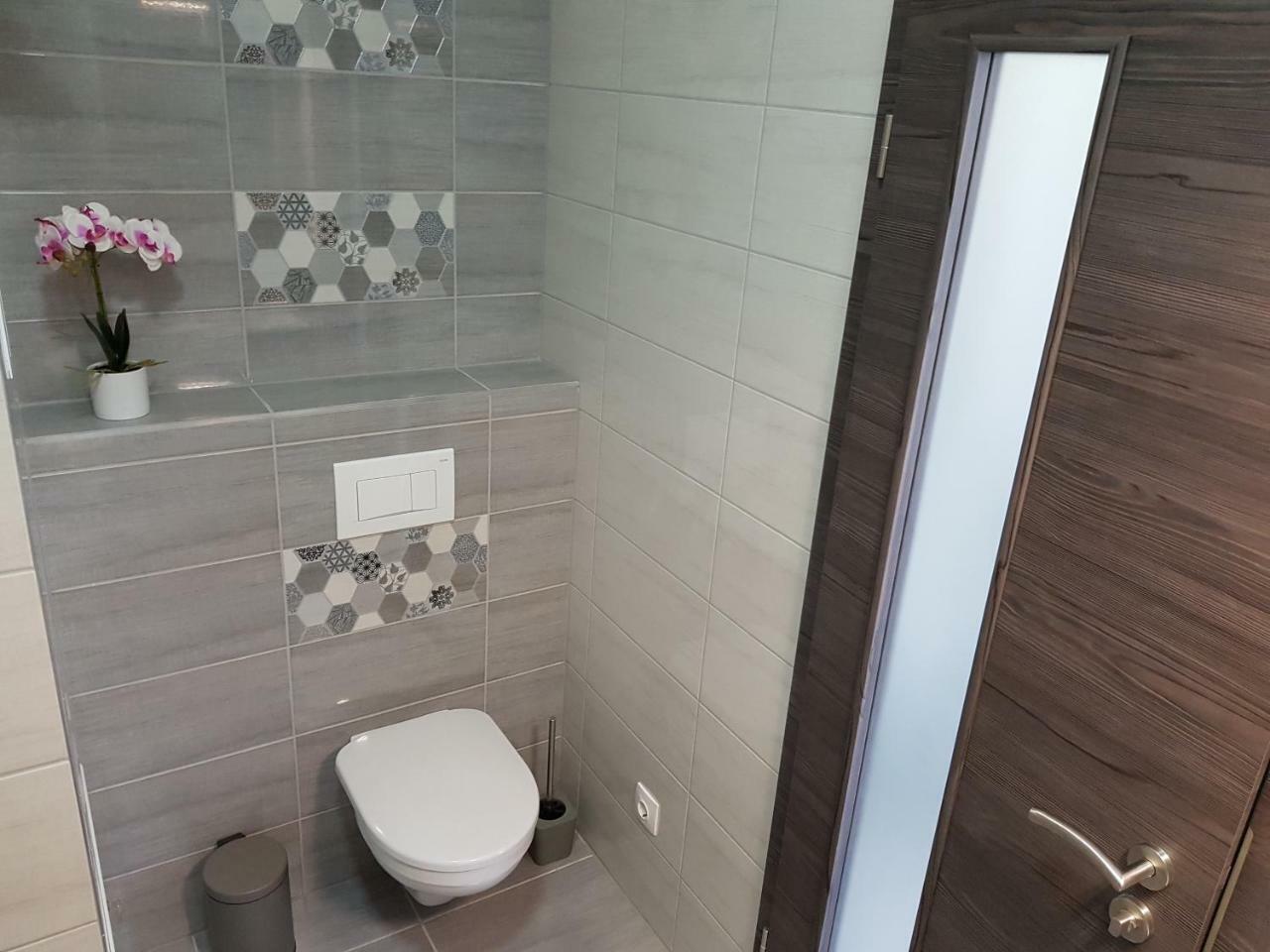 Lakefive Apartments Balatonfuered Eksteriør billede
