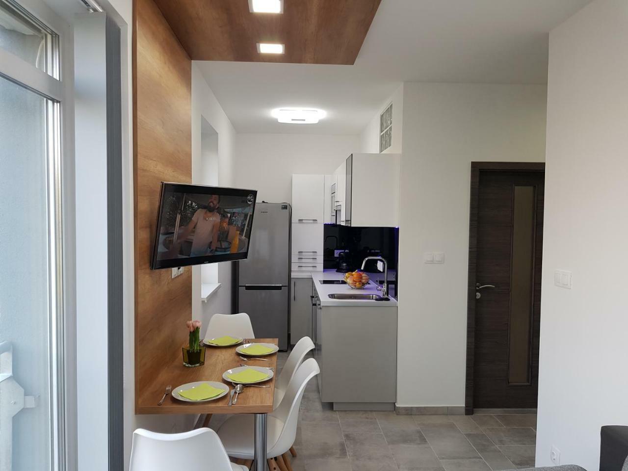 Lakefive Apartments Balatonfuered Eksteriør billede