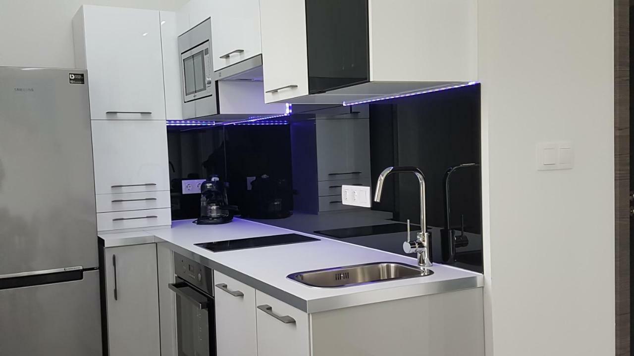 Lakefive Apartments Balatonfuered Eksteriør billede